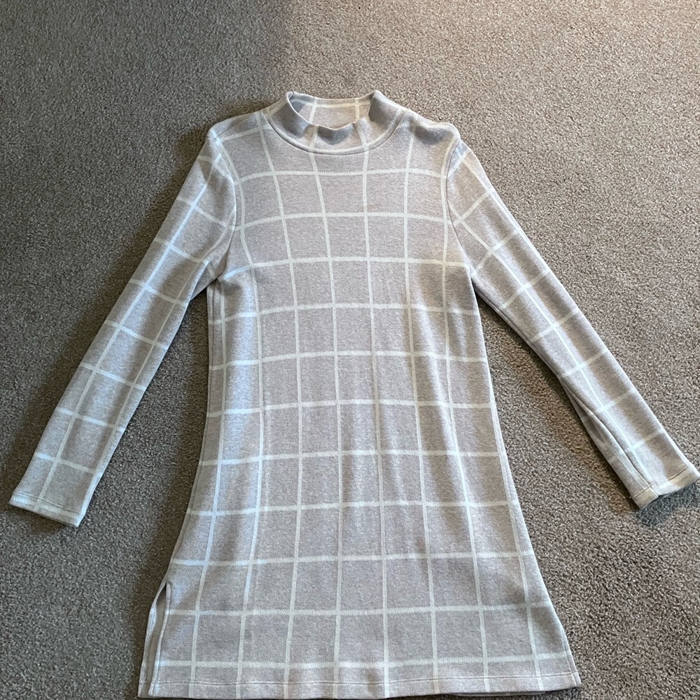 Style & Co. sweater dress, size 8, taupe and cream, 35” long
